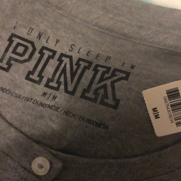 Victoria’s Secret PINK t-shirt - Picture 3 of 4